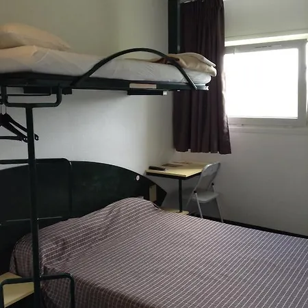 Отель Mister Bed Troyes Sainte-Savine