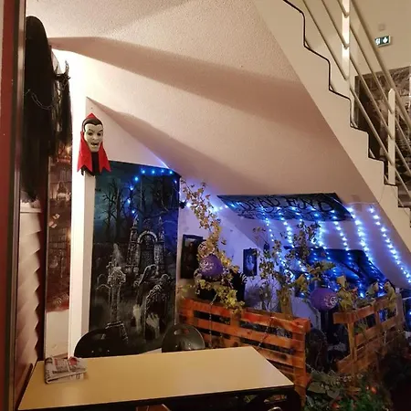 特鲁瓦床先生酒店 圣特萨维内