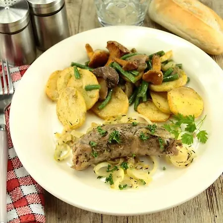 Отель Mister Bed Troyes 2*