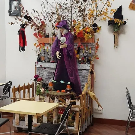 Отель Mister Bed Troyes 2*