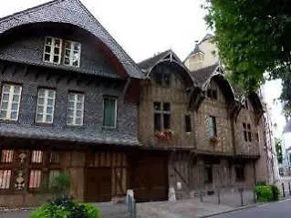 Mister Bed Troyes Отель Sainte-Savine