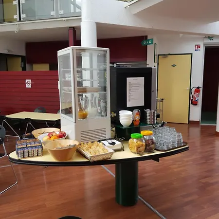 Mister Bed Troyes Отель 2*